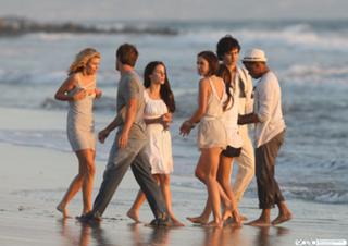 Jessica Stroup feet photo thumbnail