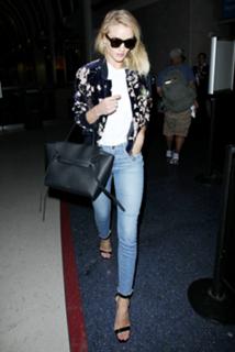 Rosie Huntington-Whiteley feet photo thumbnail