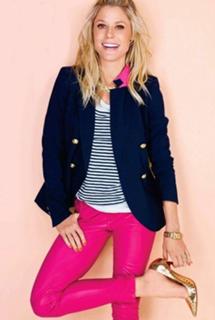 Julie Bowen feet photo thumbnail
