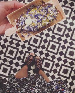 Jamie Chung feet photo thumbnail