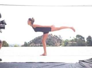 Jessica Alba feet photo thumbnail