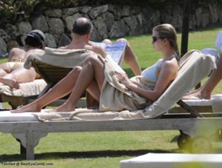 Ivanka Trump feet photo thumbnail
