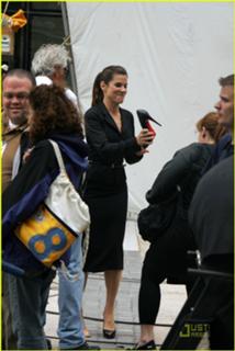 Sandra Bullock feet photo thumbnail