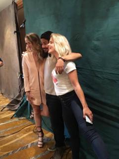 Shantel VanSanten feet photo thumbnail