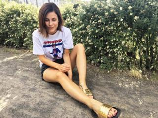 Lena Meyer-Landrut feet photo thumbnail