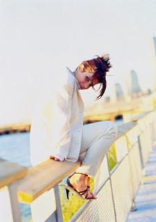 Sandra Bullock feet photo thumbnail