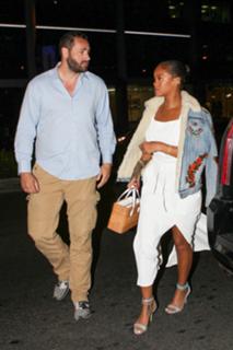 Rihanna feet photo thumbnail