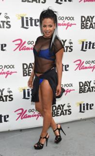Christina Milian feet photo thumbnail