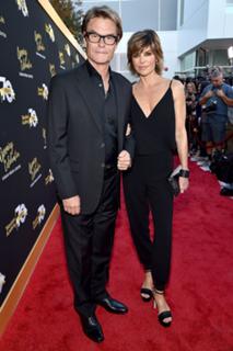 Lisa Rinna feet photo thumbnail