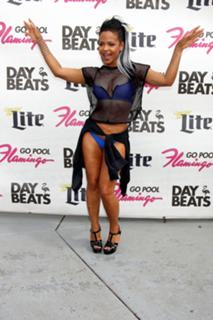 Christina Milian feet photo thumbnail
