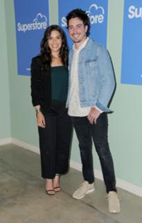 America Ferrera feet photo thumbnail