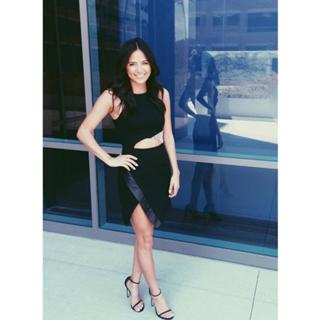 Erin Lim feet photo thumbnail