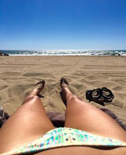 Erin Lim feet photo thumbnail