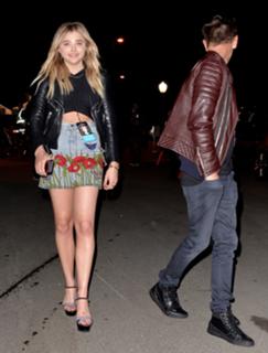 Chloë Grace Moretz feet photo thumbnail