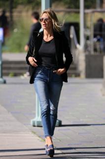 Heidi Klum feet photo thumbnail