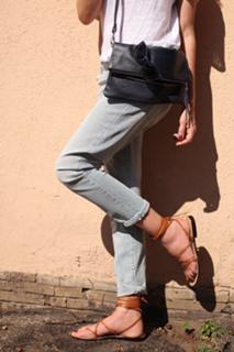 Alessia Marcuzzi feet photo thumbnail