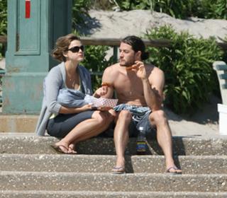 Keri Russell feet photo thumbnail