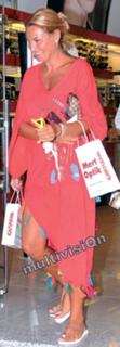 Pinar Altug feet photo thumbnail