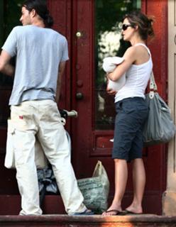 Keri Russell feet photo thumbnail