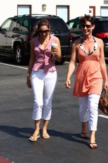 Kelly Brook feet photo thumbnail