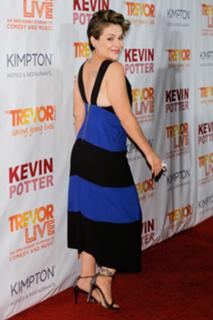 Alyssa Milano feet photo thumbnail