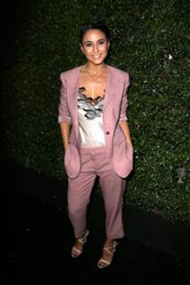 Emmanuelle Chriqui feet photo thumbnail