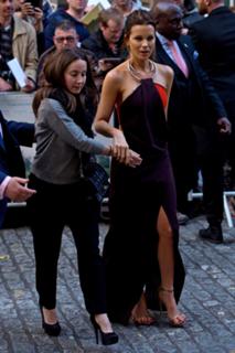 Kate Beckinsale feet photo thumbnail
