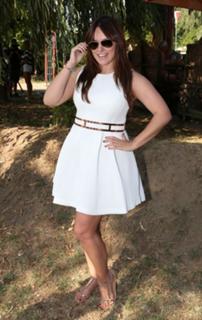 Ewa Farna feet photo thumbnail
