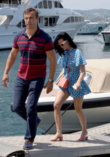 Katy Perry feet photo thumbnail