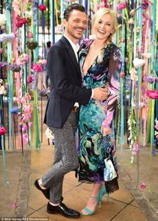 Fearne Cotton feet photo thumbnail