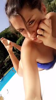 Ludovica Frasca feet photo thumbnail