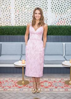 Jessica Alba feet photo thumbnail
