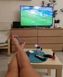Karolina Kowalkiewicz feet photo thumbnail
