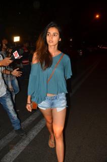 Disha Patani feet photo thumbnail