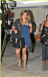 Lauren Conrad feet photo thumbnail