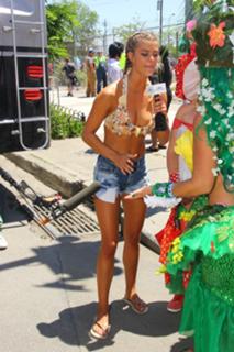 Nina Agdal feet photo thumbnail