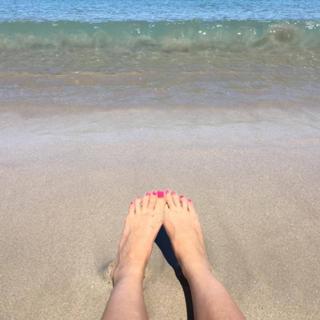 Sarah Michelle Gellar feet photo thumbnail