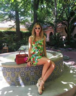 Chiara Ferragni feet photo thumbnail