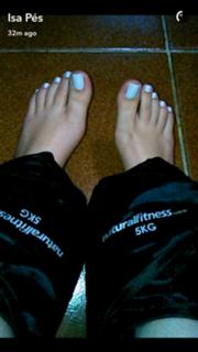 Isa Pes feet photo thumbnail