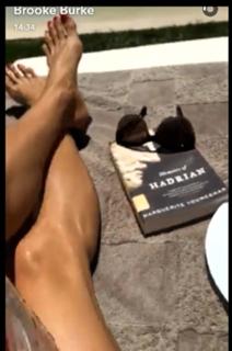 Brooke Burke feet photo thumbnail