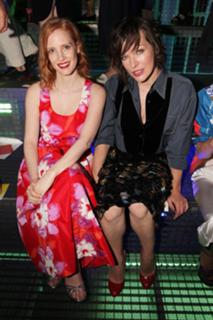 Jessica Chastain feet photo thumbnail