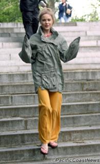 Evan Rachel Wood feet photo thumbnail