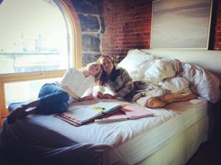 Naomi Watts feet photo thumbnail
