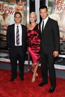 Katherine Heigl feet photo thumbnail
