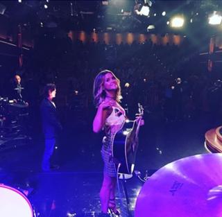 Maren Morris feet photo thumbnail