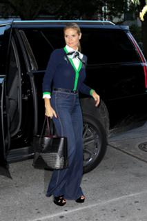 Heidi Klum feet photo thumbnail