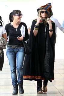 Kesha feet photo thumbnail