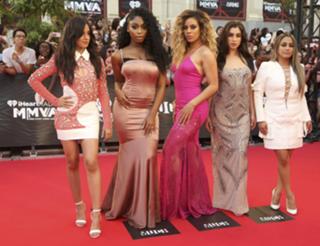 Camila Cabello feet photo thumbnail