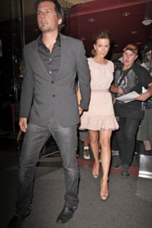 Kate Beckinsale feet photo thumbnail