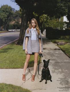 Cara Delevingne feet photo thumbnail